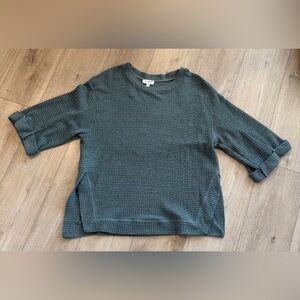 Umgee Waffle Knit Top green size small